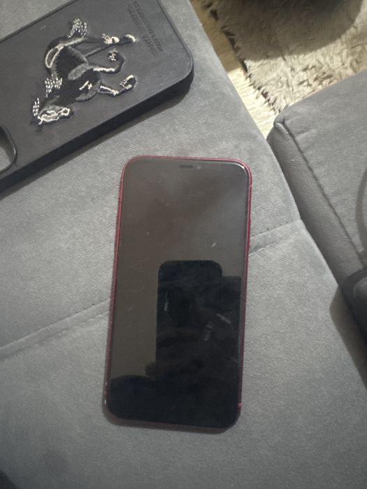 iphone11 красный
