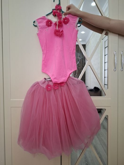 Продам платья на девочку Астана