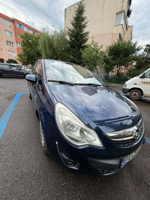 Vând Opel Corsa D