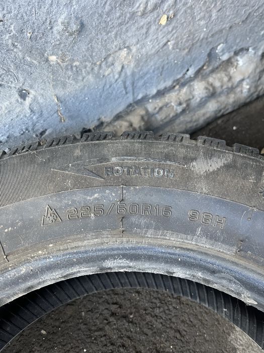 Шины колеса зимние.