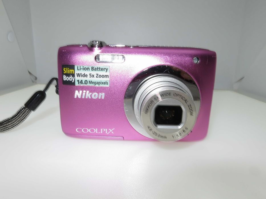 Nikon Coolpix S2600 розов ултра компактен фотоапарат, 14MP комплект