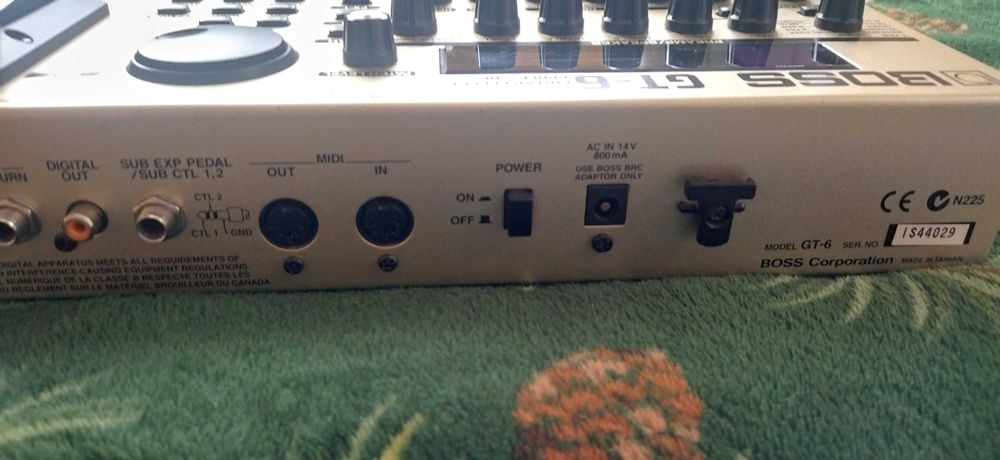 BOSS GT6 Multi effect  processor