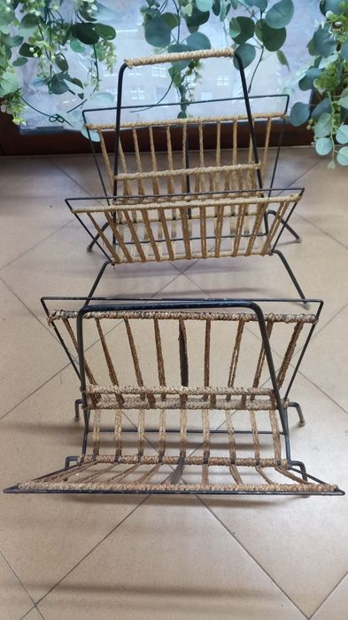 Винтидж стойки за списания-2 бр.