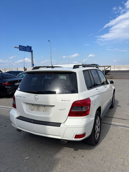 Dezmembram Mercedes Benz GLK 2.2 diesel din 2012