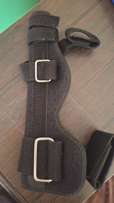 Фиксатор для большого пальца руки