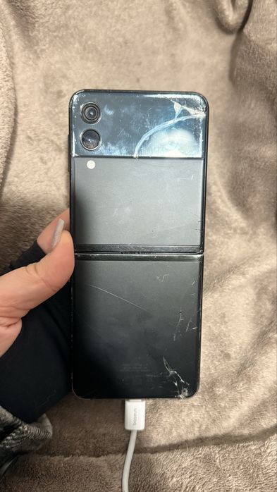 Samsung Galaxy Z Flip 3