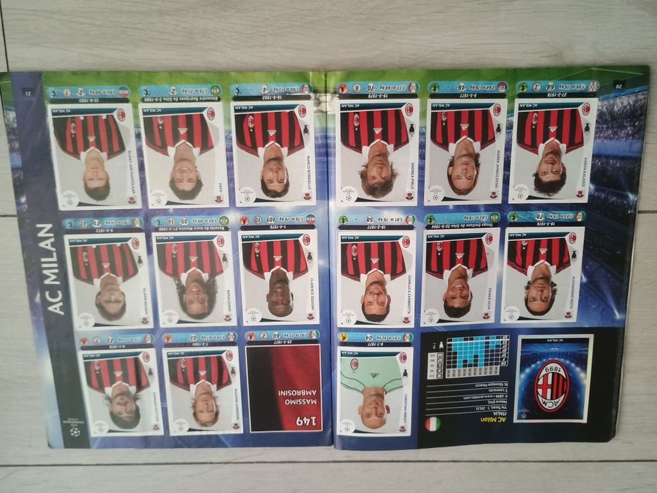 Vând album Panini, UEFA Champions League 2009-2010!!!