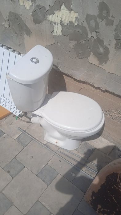 Унитазы Бу 3 штук