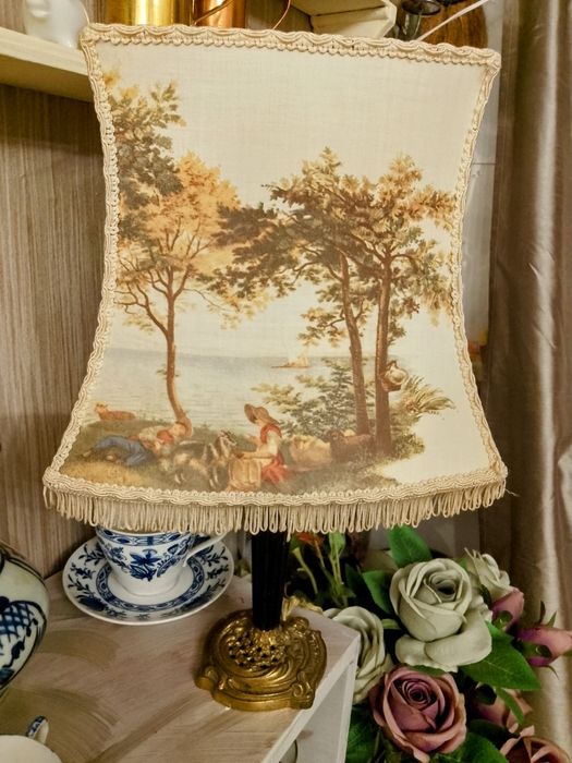 Настолни винтидж лампи