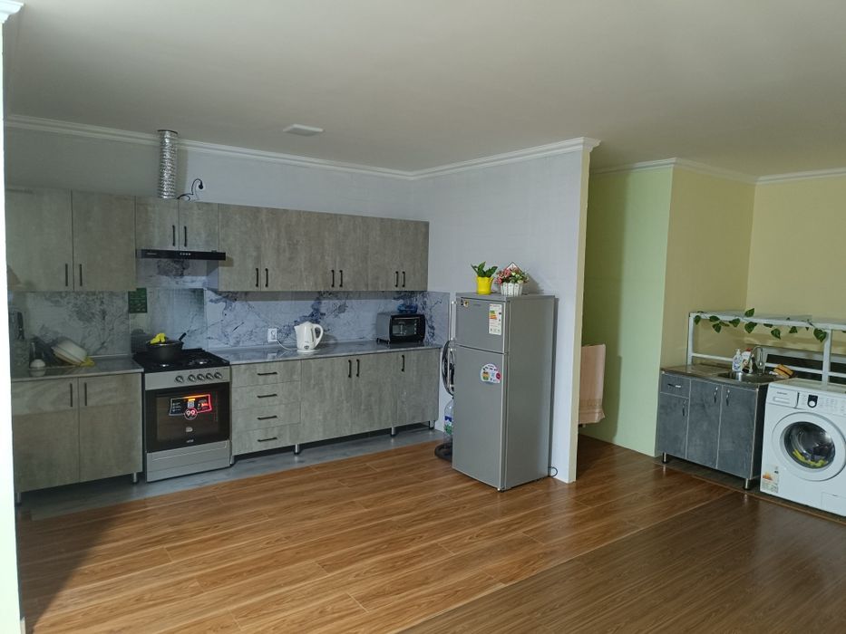 [СРОЧНО]!!!Продаётся дом с магазином Янгибазаре