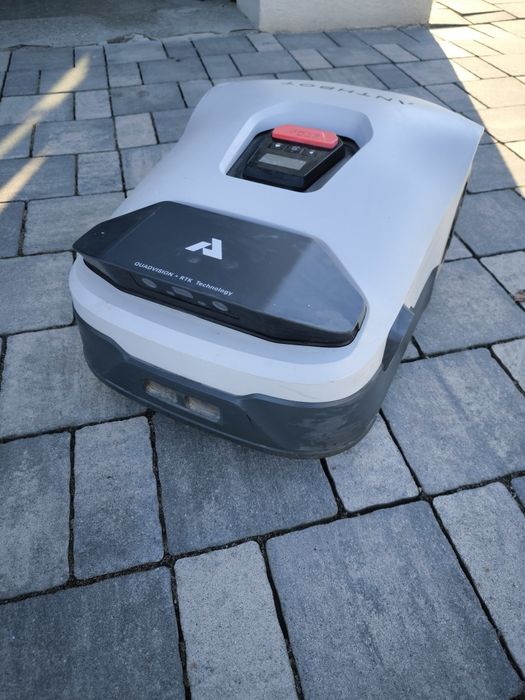 Robot tuns gazon Anthbot Genie 600