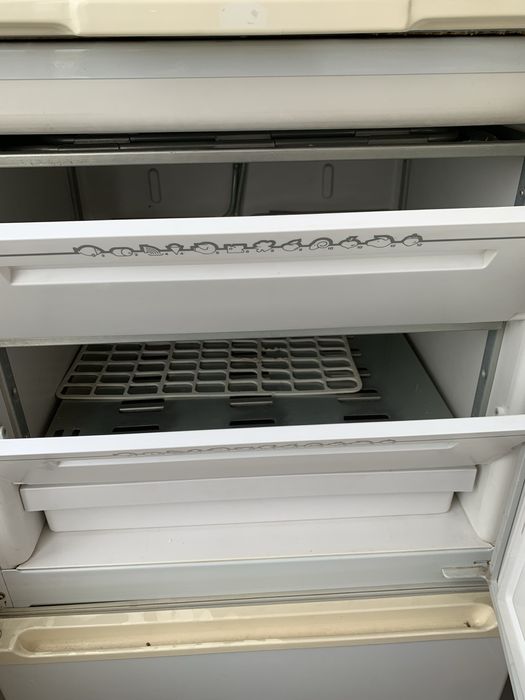 Продам холодильник