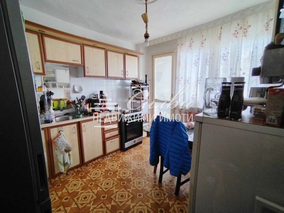 Продава се Тристаен апартамент в Шумен, Център - 89 кв.м за 1547 €/кв.м - Снимка #1