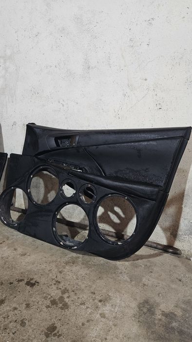 Обшивки / Дверные карты / Камри / Camry