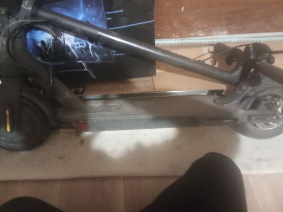 Продам электро самокат