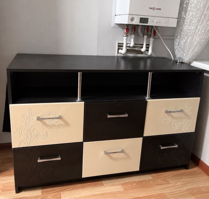 Продам шкаф, комод в подарок