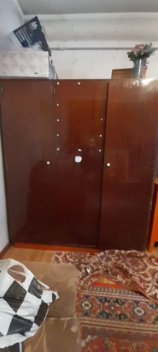 Продам мебель  б,у .