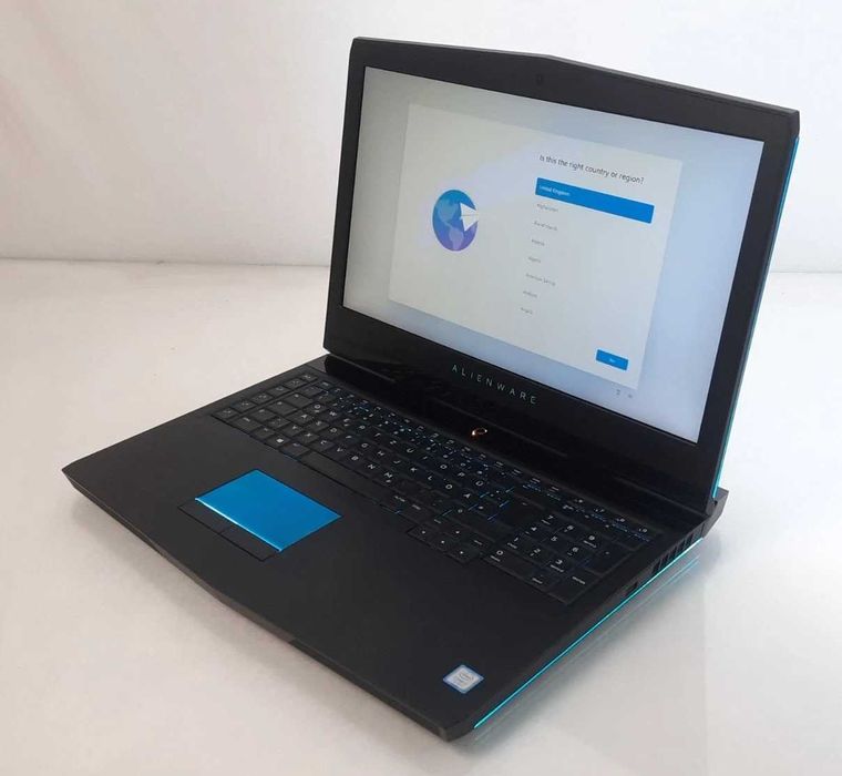 Alienware/Core i7-7820HK/GTX 1080 8GB 200W/16GB RAM/512G SSD/QHD 120hz