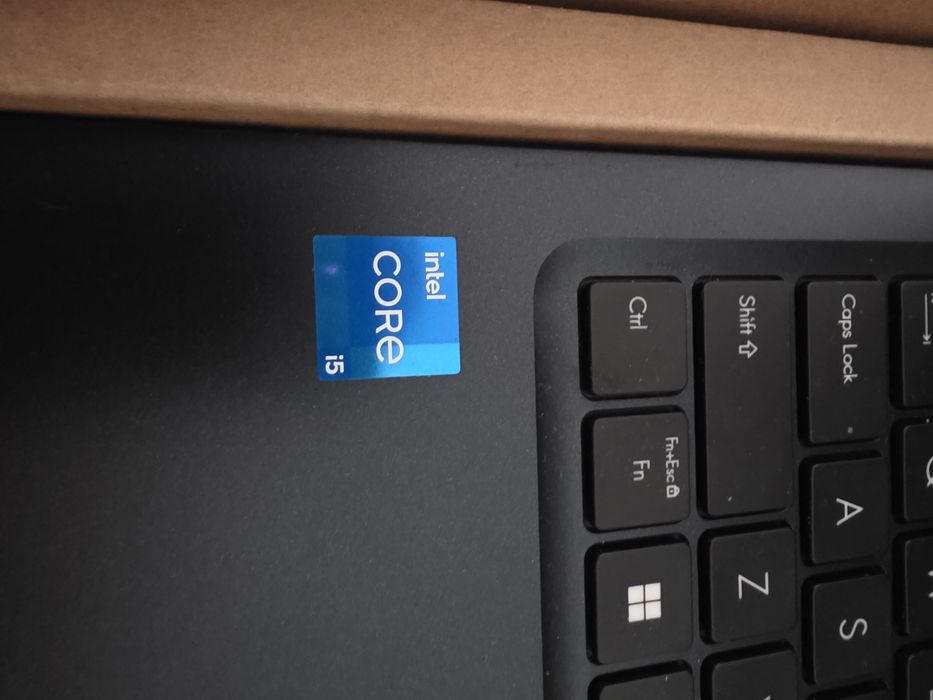 Vand ASUS Vivobook 15 X1504ZA-BQ028, ca NOU!