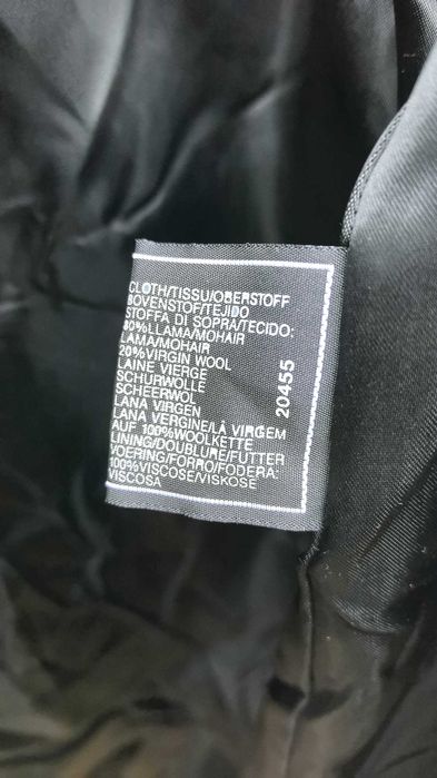 Ново Палто (без етикет) с интересен десен и състав, размер 46, XL/XХL.