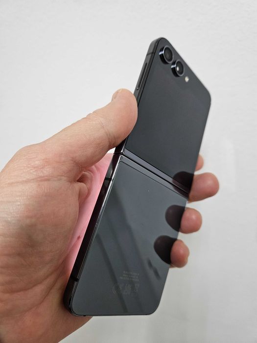 Samsung Galaxy Z flip 5, 512 gb, folosit, garantie.