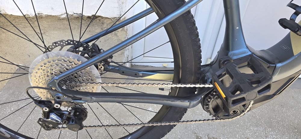 Bicicleta electrică Specialized