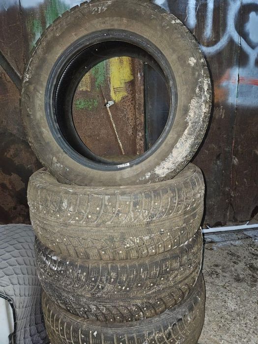 Продаю шины для машины