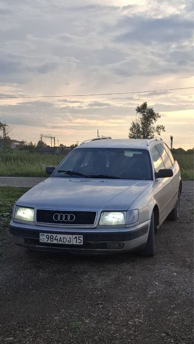 Продам Ауди 100с4