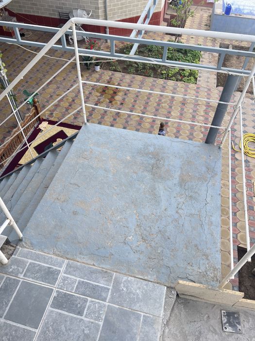 Zina (лестница) sotiladi