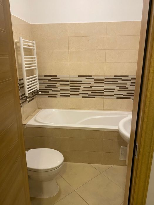 Inchiriez apartament 2 camere Ozana