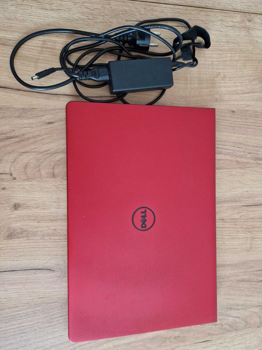 Ноутбук DELL Inspiron 15
