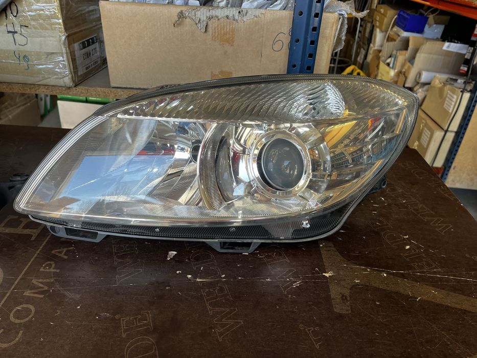 Оригинални фарове за Шкода Фабия/Skoda Fabia 2014