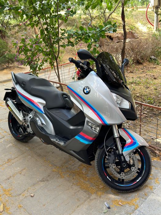 Maxi scuter BMW C600 Sport Yamaha Honda Aprilia