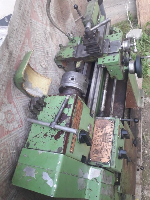 Токарный станок тв7
