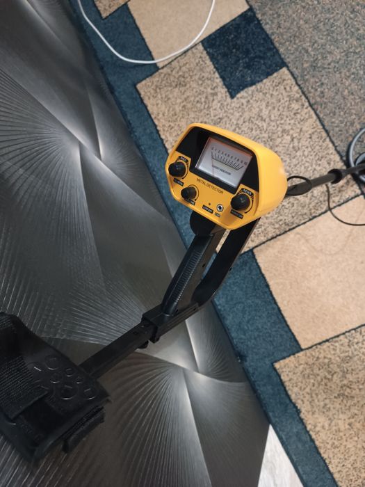 Продам металлоискатель