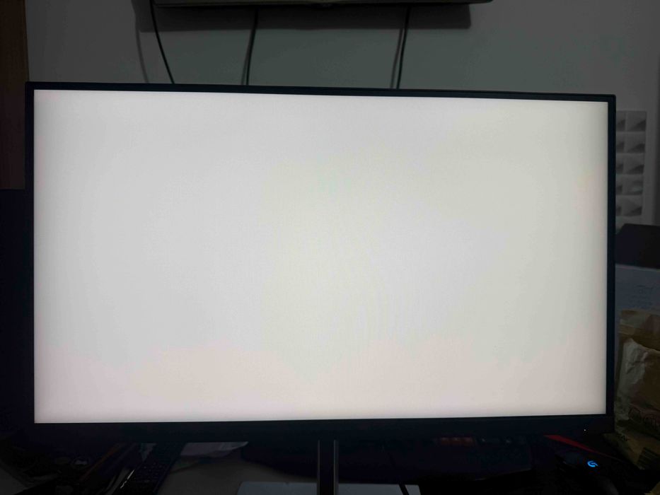 HP E27u G5 LED QHD 2560 x 1440 пиксела, 70 Hz, 5 ms,  27 инча  USB-C монитор