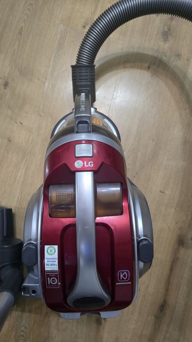 Продам пылесос LG