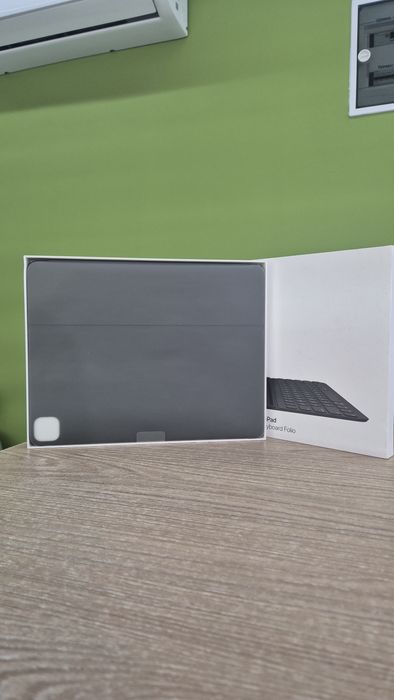 iPad Smart Keyboard Folio Noua Desigilata