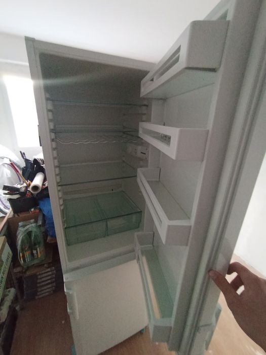 Хладилник Liebherr 180см