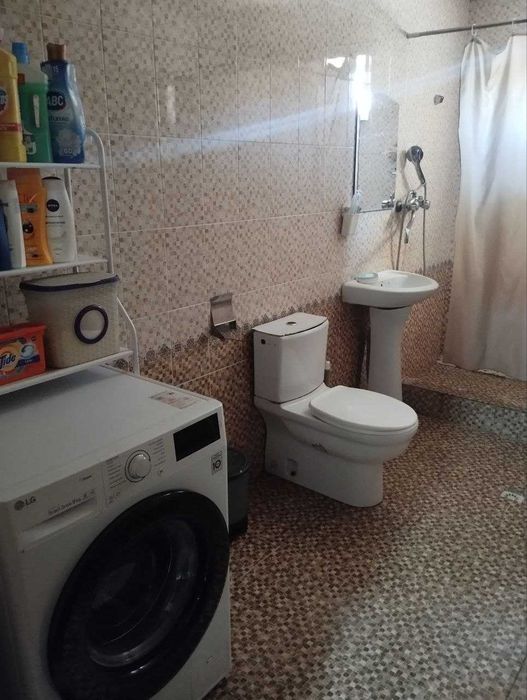 Зангиота Назарбек Мевазор махала