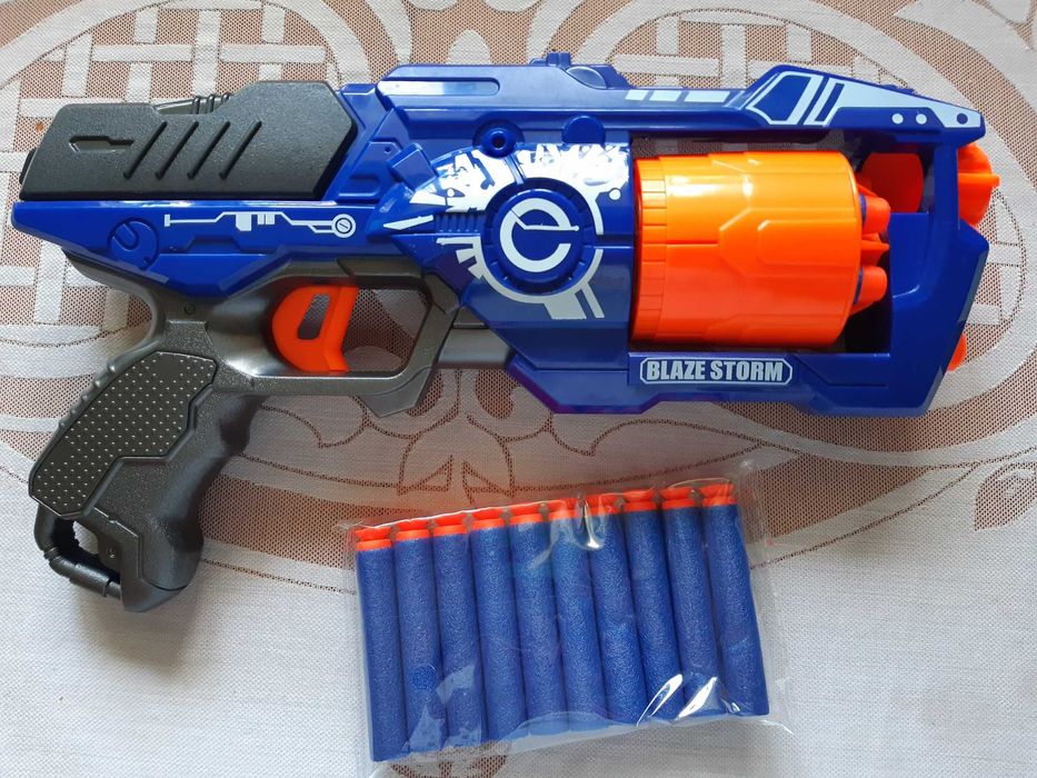 Нов  бластер  играчка