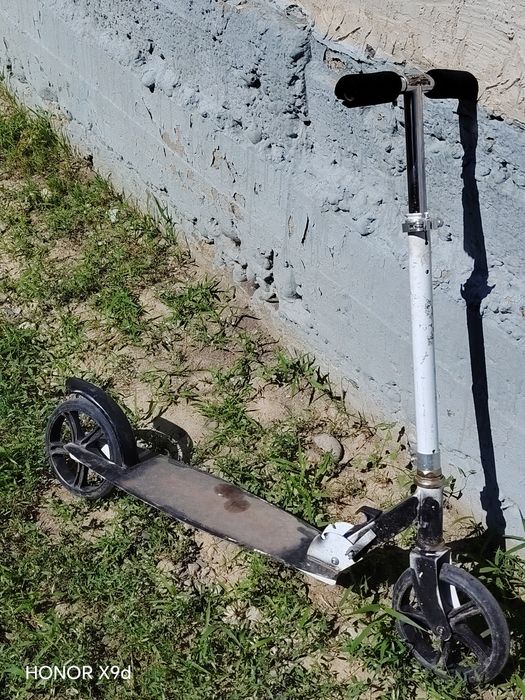 Самокат  SCOOTER-в хорошом состаянием
