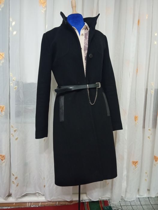 Пальто  женское. Одежда днеская