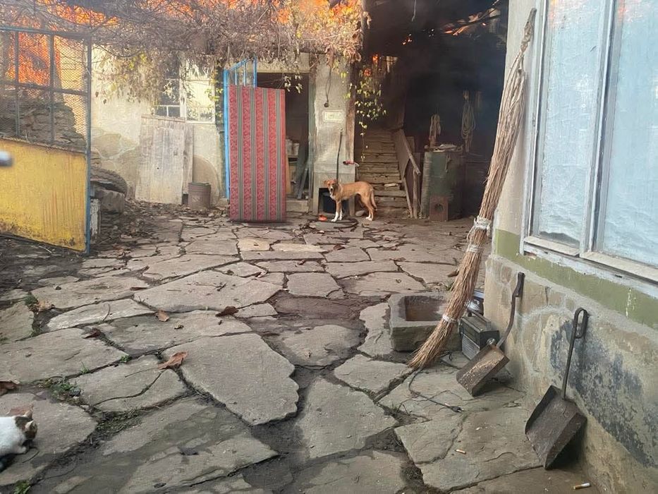 Продава се Къща в Троян - 628 кв.м за 53 €/кв.м - Снимка #12