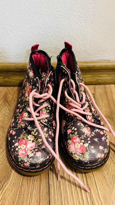 Ghete Cupcake, negru cu flori roz, fete, 25