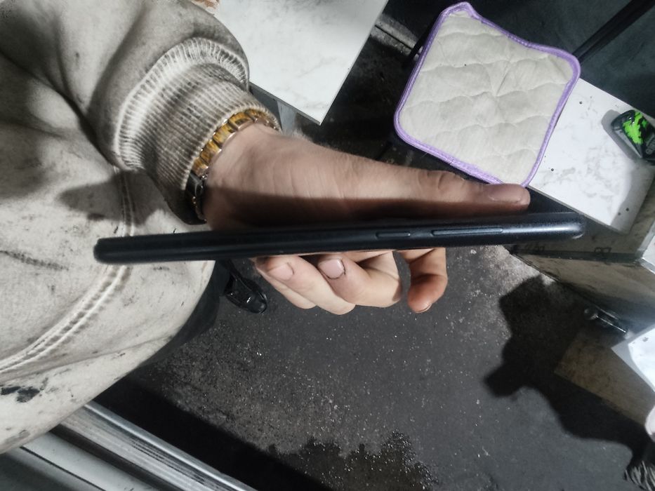 Продам редми 8а состояние хорошее есть торг