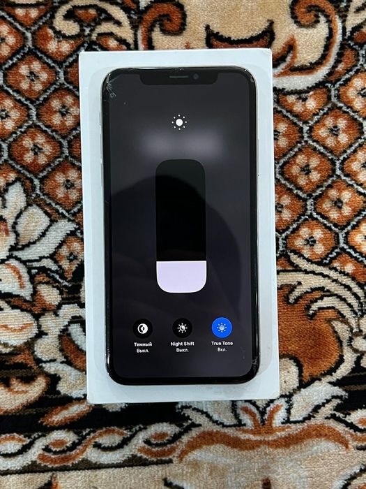 Продам айфон х в хорошем состоянии