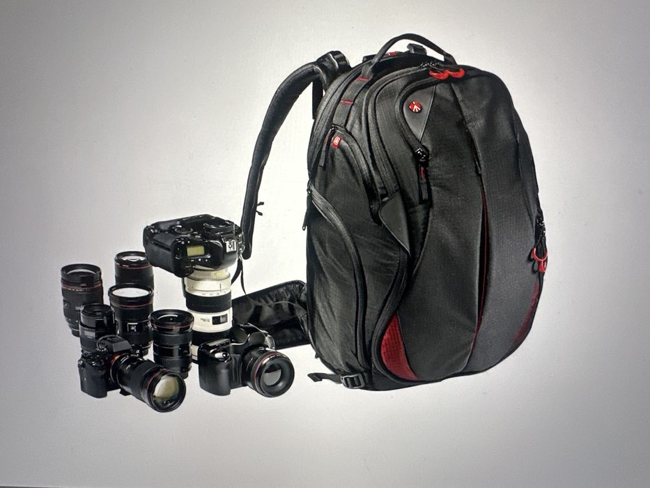 Vand rucsacuri foto/video Manfrotto  și Think Tank !