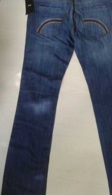 Спешно и изгодно чисто нови оригинални дамски дънки "Mango" 27ми номер