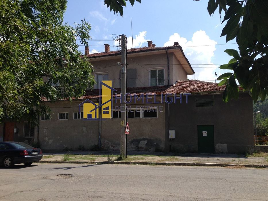 Продава се Склад в Брезник - 595 кв.м за 72 €/кв.м - Снимка #8